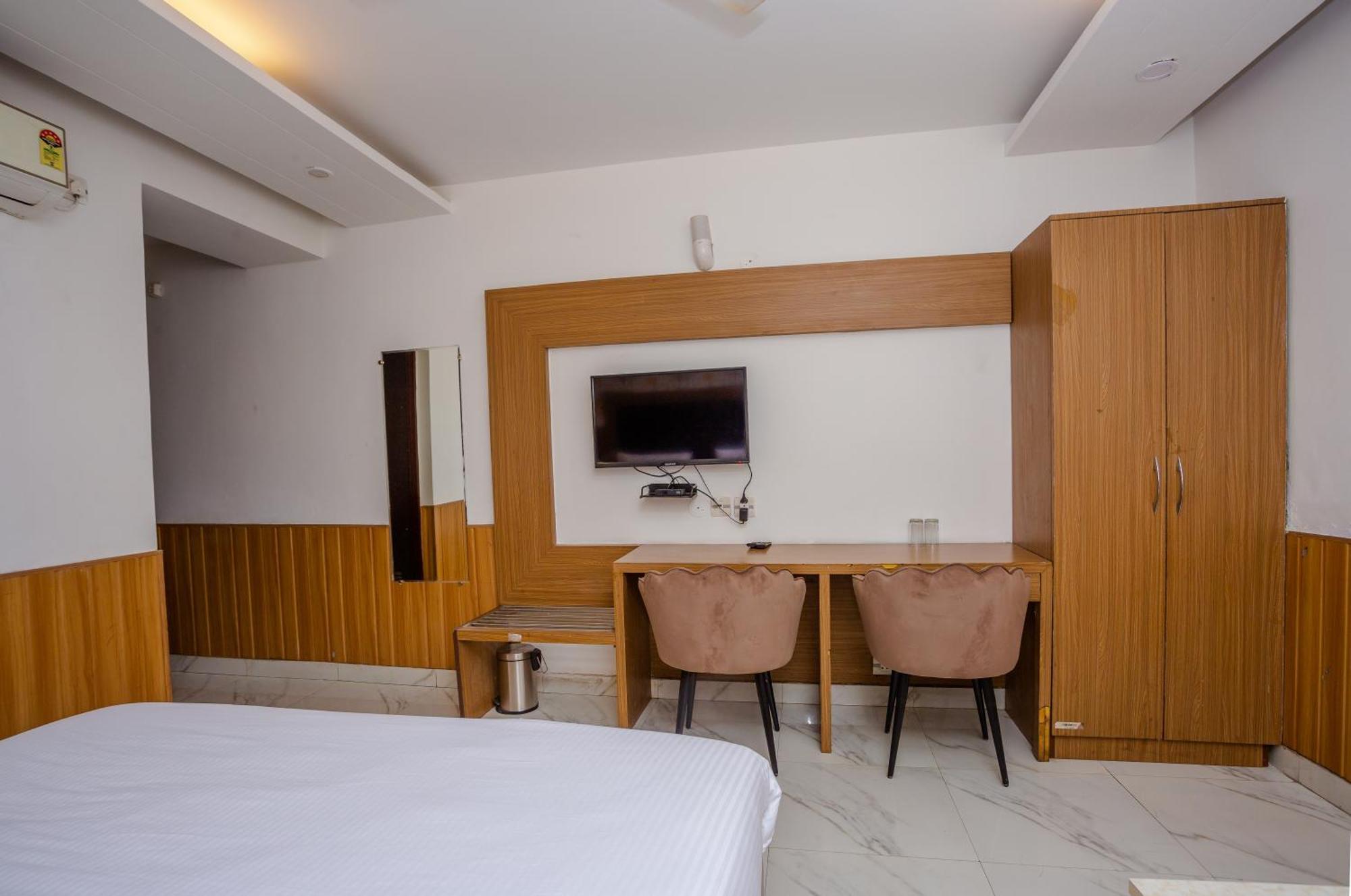 Hotel Doon Dehradun Phòng bức ảnh
